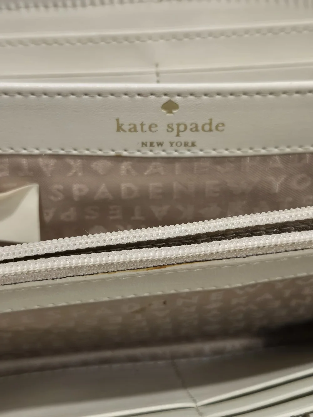 kate spade Red and Mint Geometric Zip Wallet